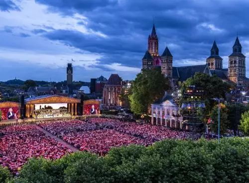 AndrC3A9Rieus2026SummerConcertVivaMaastricht_134254249273985311_big-cine_deskt.webp