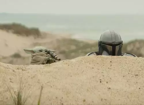 StarWarsTheMandalorianGrogu_134230962716738681_big-cine_deskt.webp