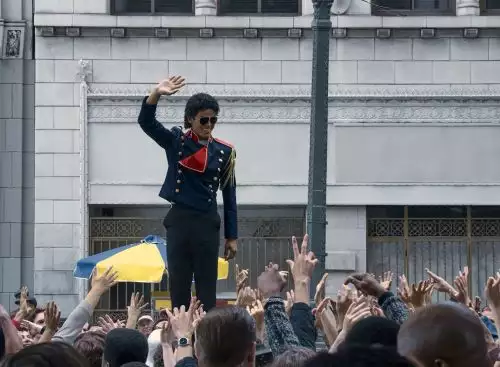 Michael_134151473196743806_big-cine_deskt.webp